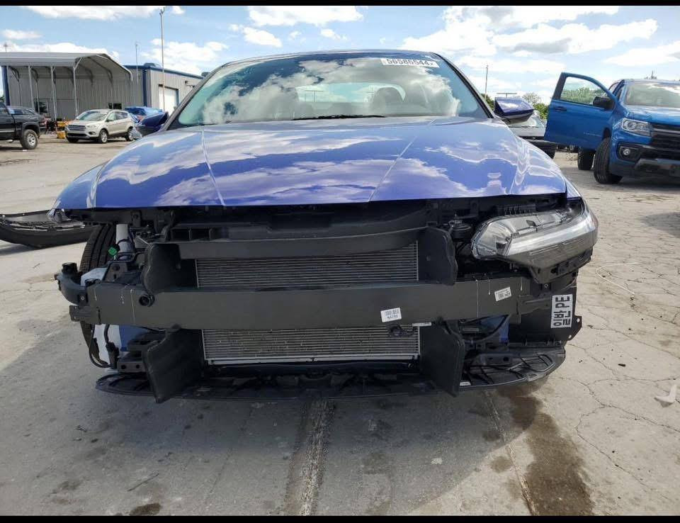 السلام عليكم
معروض النترا ٢٠٢٤ 
ب اسمي امريكي مواصفات كامرة خلفية محرك الفين دوش فول تحكم استيرن مود درايف اوتو بارك مانع انحدار رادارات رادار نقطة عمياء ٣٦٠ درجة حادثهة دعامية امامية فقط من دون تعمير ولا شاصي مكفولة عام تحويل ثاني يوم ان شاء الله *********** سعر 155 مجالهة حك الجية مكان بغداد
