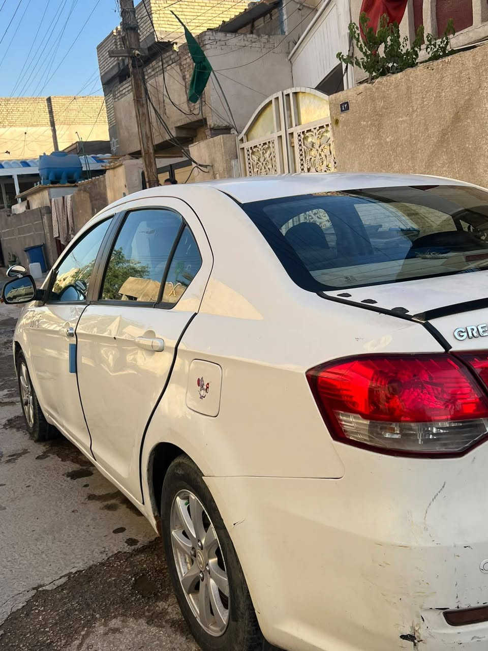 سياره للبيع گريت وول فولكس،،، محور  كير ومكينه اوتو 
صدر تعبان مكينه وكير زينات والكشر واضح بصوره 
رقم بغداد الدولي بسمي بغداد الدوره ابو دشير
*********** الواتساب لايعمل السعر 45 وبيه مجال حق الجيه
