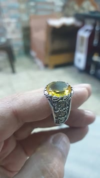 توباز وسترين التزباز ١٠٠ الف  والسترين ٧٥ الف بس الشراي يدخل رجآاتصال ...