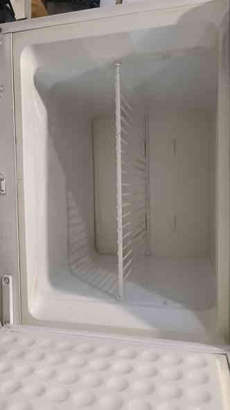 للبيع ثلاجة ١٦ قدم بلادية بلكامل ب١٧٥ الف للتواصل 
***********
