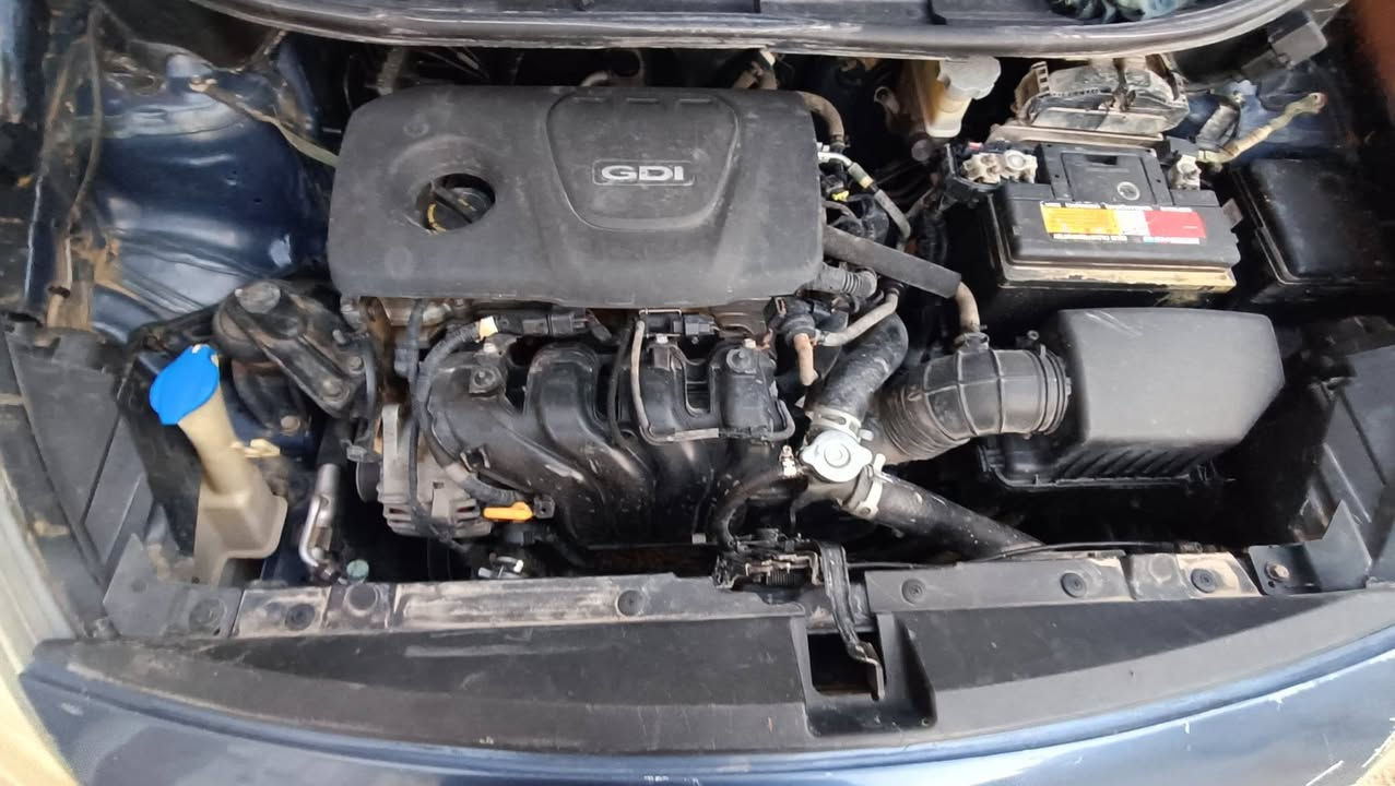 Kia rio 2016 كيا ريو امريكي
GDI 2016
السيارة ماشية 42 الف ميل
جهة السايق بارد اربع قطع اثر طخات خفيفة.
بعض القطع شخوط خفيفة كما موضح بالصور
السعر 95 مجال بسيط


**إذا كنت صاحب هذا الإعلان وتريد حذفه لأي سبب، رجاءا أرسل رسالة إلى الدعم الفني**