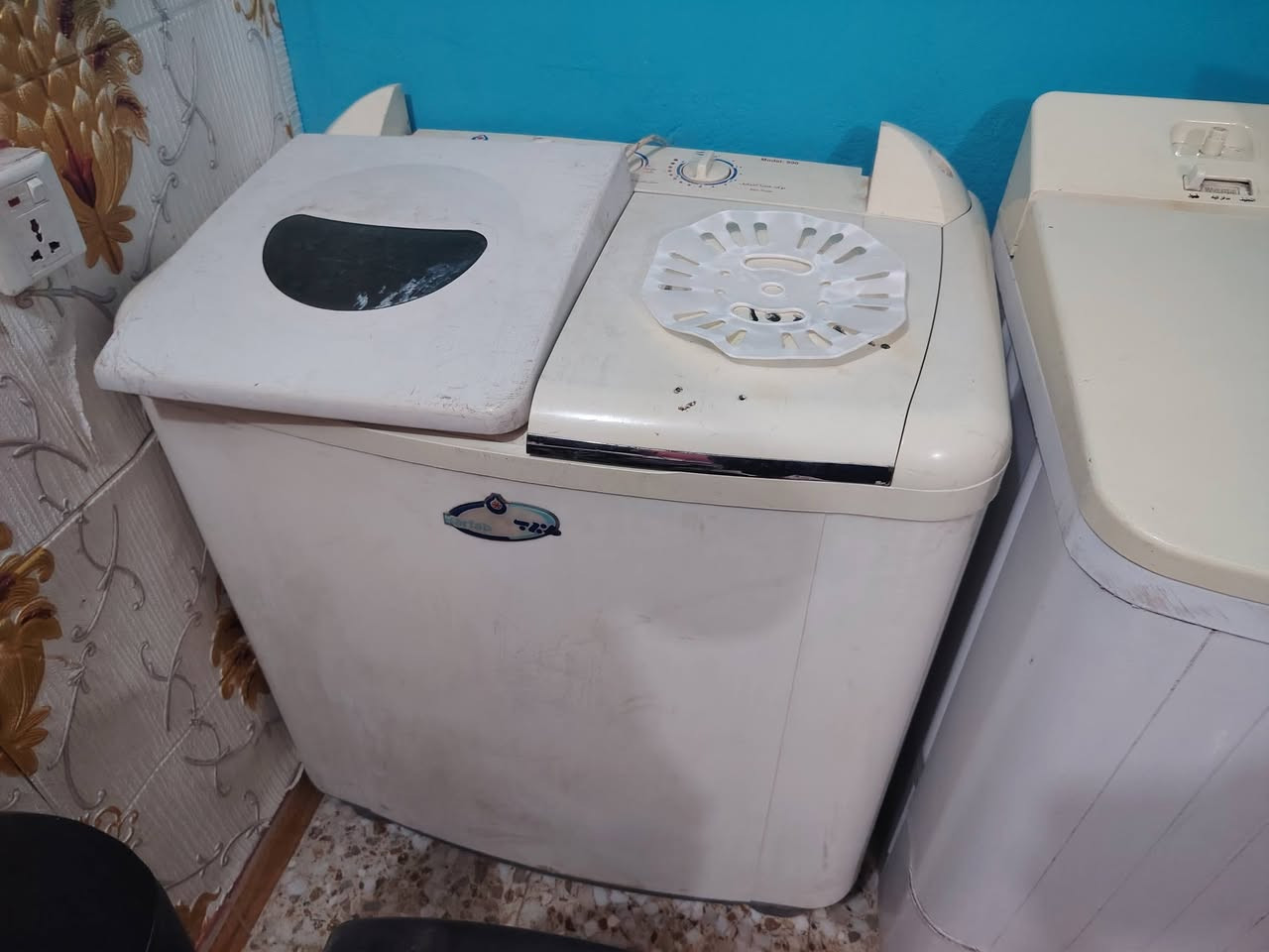 غراض للبيع
لاستفسار اتصال ***********
كوت انوار الصدر
