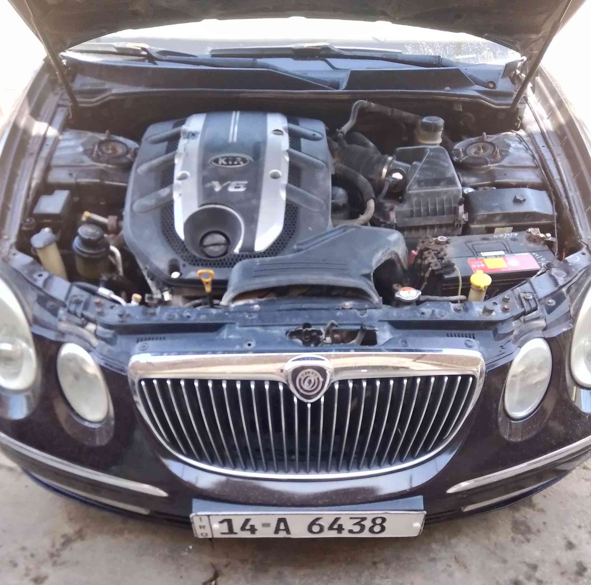 كيا اوبرس موديل 2007 حجم المحرك  3800 رقم بصره رقم انكليزي مشروع وطني مواصفات خليجية اللون احمر عنابي والسيارة باسمي ومداور ثاني يوم وتبريدها ثلج، بيها ضربه بالجاملغ  وره السايق وبيها بخار مصبوغة صبغ عام اثر جراد، كهربائياتها كلها شغالة وتراي وين ما يعجبك.
متواجد على الفيس والواتساب موبايل ***********
