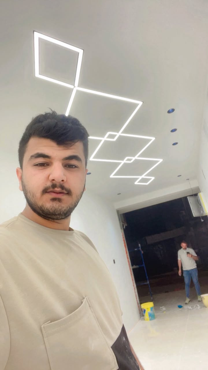 ✨ تم بحمد الله إنجاز أحد أعمالنا في الديكورات الداخلية بأعلى درجات الدقة والإتقان.

نحرص في كل مشروع على استخدام أفضل المواد ذات الجودة العالية، مع تنفيذ احترافي وتشطيب أنيق يواكب أحدث التصاميم العصرية، تحت إشراف هندسي متخصص.

🎨 أعمالنا تشمل: ▪️ الديكورات الداخلية والخارجية ▪️ الأصباغ الحديثة والكلاسيكية ▪️ بدائل الجبس والرخام والخشب ▪️ ورق الجدران والثري دي ▪️ الأسقف الثانوية والإضاءة المخفية

🤝 نعمل بما يرضي الله، وهدفنا الأول رضا الزبون وتقديم عمل متقن يفوق التوقعات.

📞 للتواصل والاستفسار: غيث الشمري *********** الهاتف والواتساب
