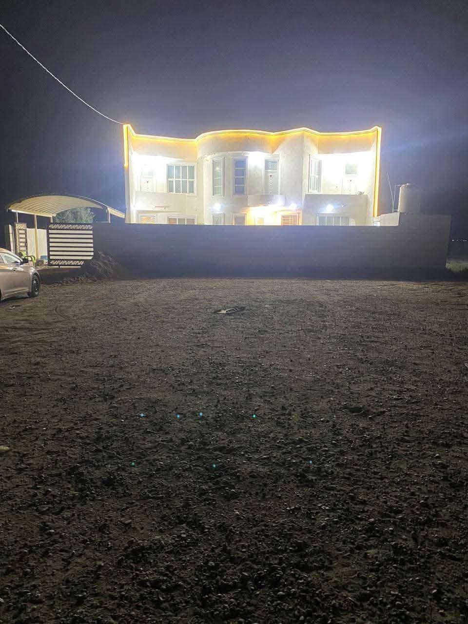 @إشارة
للبيع في بابل الحصوه المشروع‏ مقابل محطة الورودبين المشروع والحصوة موقع تجاري للبيع مشيد بالكامل تتوفر فيه جميع الخدمات يقع على طريق بغداد الرئيسي 21 متر في 116 دونم كامل مشيد مخزن 50 في 18 مع  بيت مساحة البيت الكلية 700 متر مساحة البناء طابق الأرضي 330 متر الطابق الثاني 300 متر بناء حديث 2024  سند 25 تحويل مباشر 
للاستفسار الاتصال على الرقم او مراسلة وتساب 
‏***********
