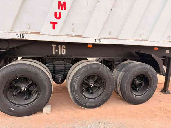 للبيع عربانه ماموت أماراتيه 2007 مكفوله كفاله عامه تخم تاير 

***********
***********
