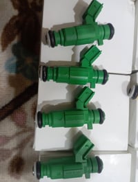 بخاخات جديد ومستخدم  4سلندر و6سلندر  للاستفسار 07803077085