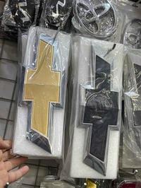 اكسسوارات سيارات • جملة • مفرد