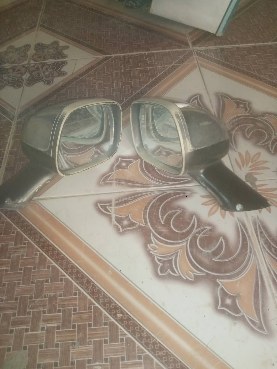 السلام عليكم مرايات مال ارنب بلاديات ياباني سعر 100 وبيه مجال
***********عنوان ذي قار شطره

