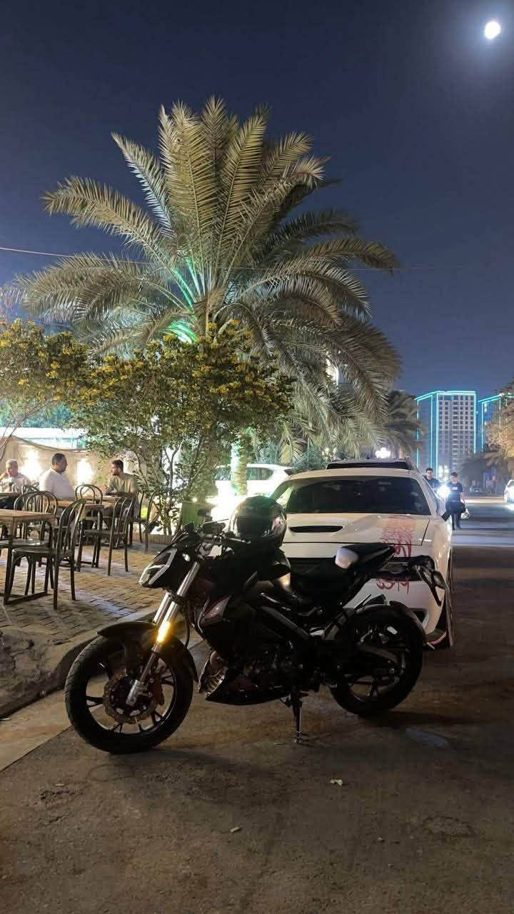 بنلي 180s

لونها اسود طافي 

ماشيه 5000 

بعدها جديده 

موديل 2024 احدث موديل نزل بيها

مرقم اربيل وسنويه وتحويل بيها 

بيها راديتر 

مرايات h2 

عداد الكتروني 

لايت لد 

حساس ستاند

السعر 3.500 وبيها مجال تواصل على الرقم ***********

مكانها بغداد
