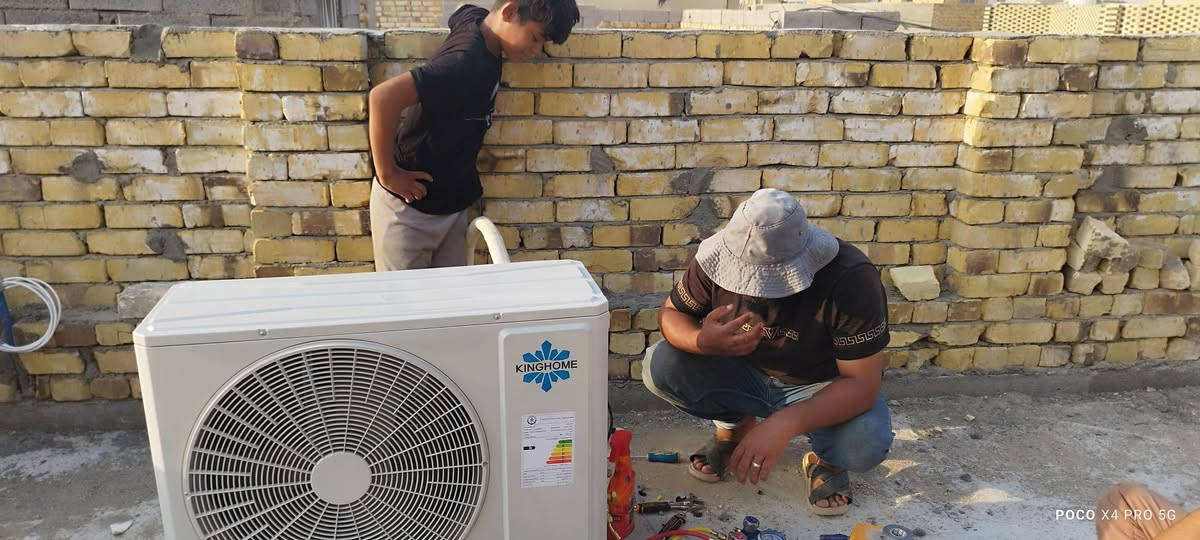 🔧❄️ **ورشة التبريد الفنية** ❄️🔧
📍 *خدمة ميدانية – نجيك للمكان مباشرة!*

هل تحتاج تبريد مضمون؟ إحنا بالخدمة!

نقدّم لك:
✅ نصب وصيانة جميع أنواع أجهزة التبريد 
✅ شحن غاز تبريد بجميع أنواعه
✅ غسيل شامل للوحدات الداخلية والخارجية
✅ صيانة موقعية سريعة وفعّالة
✅ نقل السبلت من مكان إلى آخر باحترافية

🚐 **ورشتنا متنقلة في كافة مناطق الرفاعي نصر قلعه 
🏪 **عملنه فاكيوم ضمان في العمل 

📞 للحجز والاستفسار: ***********
***********

جربنا… وخلّي التبريد علينا!    @إشارة
