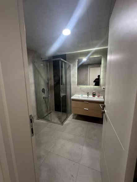 للبيع او اجار 
.شقة مؤثثة vip

.مؤثث 

.سعر الايجار 

.مكانها اربيل   
امباير سكوير 

.غرفة نوم 2
.صالة
.مطبخ 
.حمام 2
.طابق  18
.مساحه "150م
.واجه خارجي

للأستفسار اكثر التواصل واتس اب 
:***********
:***********
