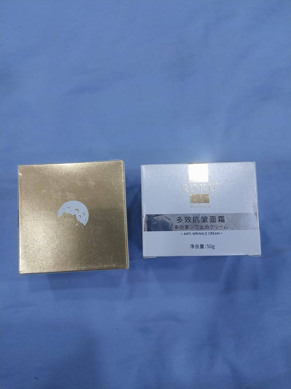 مجمووعه من العنايه بلوجه والبشره والجسم والشعر
بأنسب الاسعار 
يوجد توصيل لكافه محافضات العراق +بغداد 
للحجز خاص او


**إذا كنت صاحب هذا الإعلان وتريد حذفه لأي سبب، رجاءا أرسل رسالة إلى الدعم الفني**