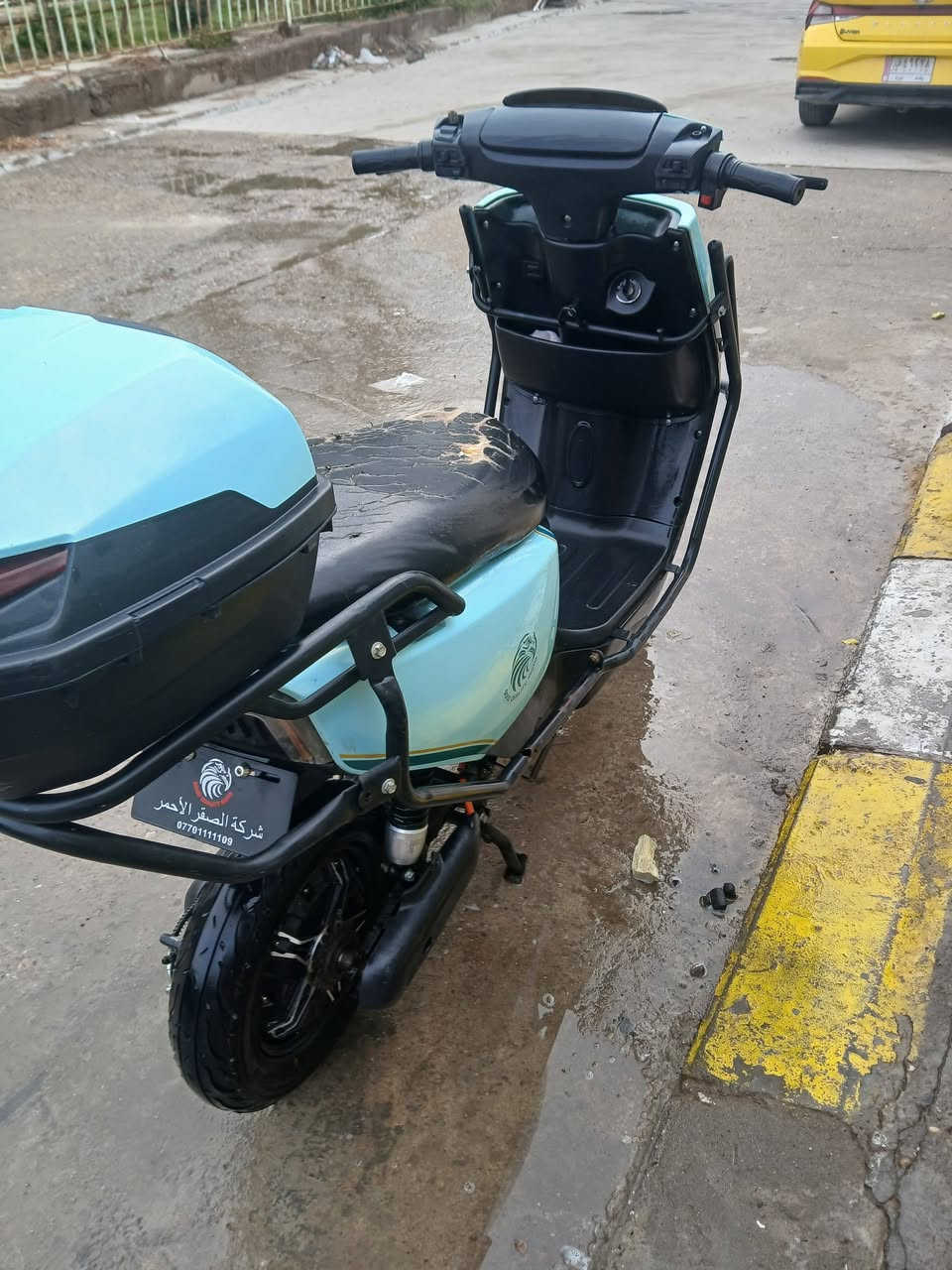 سلام عليكم شباب دراجه شحن صقر الاحمر سبع بطاريات كهربايات كله شغاله وياه مرايات جدد وبايدرات السعر ٦٠٠ وبيه مجال الموقع بغداد متواجد واتساب ***********
