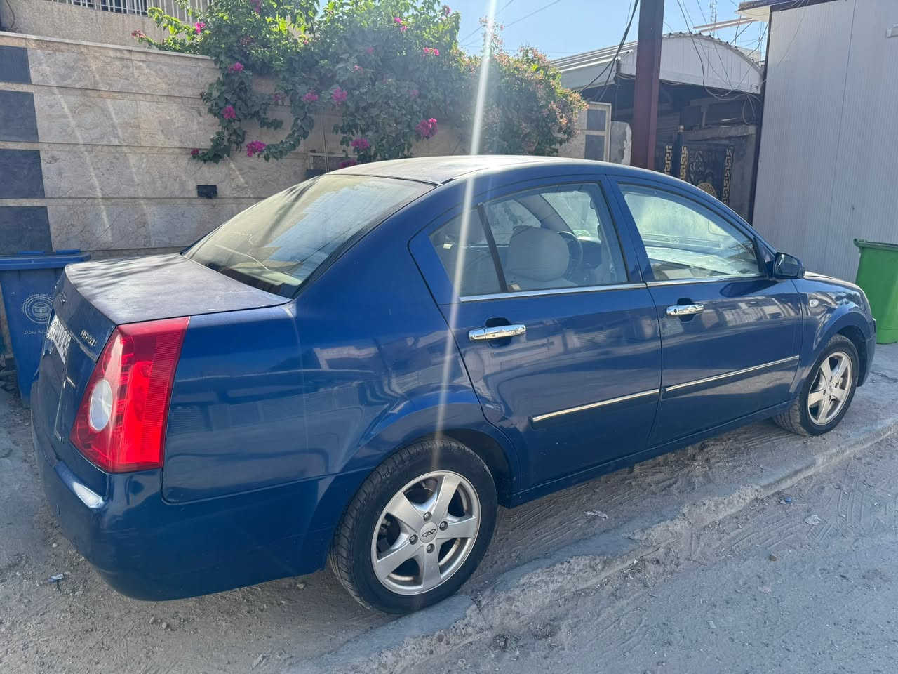 السلام عليكم / للبيع نقد فقط
شيري A5 2009

رقم بغداد الجديد باسمي سنويه 2030 

مكفوله من الضربه والصبغ والتبديل فقط جراد بالبنيد 

محرك 2000 مفتوح

كير بلاد _ ماشيه 98 الف 

سياره جاهزه من كلشي تبريد ثلج صدر جديد تخم تاير 

مكاني بغداد العامريه والسعر 44 ورقه وبيها مجال بسيط

*********** محمد
