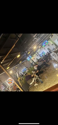 مطعم وكافيه للبيع مساحه 400 متر في زيونه جلسه خارجيه وداخليه مع قسم با...
