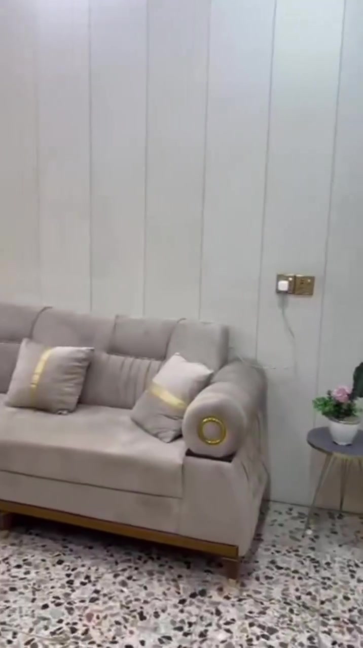 ✅ دار سكني ملك صرف تحويل مباشر للبيع بموقع ممتاز في🏚 ناحية الوحدة حي الزهراء قرب مدرسه الكوفه

✅  مما يوفر سهولة في التنقل وتوفر الخدمات الأساسية. 

مساحه الدار 130متر طابقين بناء حديث 🏘
***********
