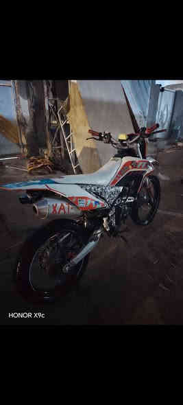 سلام عليكم دراجه قفاز ماتركس  اصولي كمرك مدفوع كامل دبل بريكات امامي و خلفي شغلات شلعه و معدل فول كهربائيات شغالات عنوان النجف حولي
السعر (مليون و نص) متوازي علا بيعته رقم الموبايل ***********
