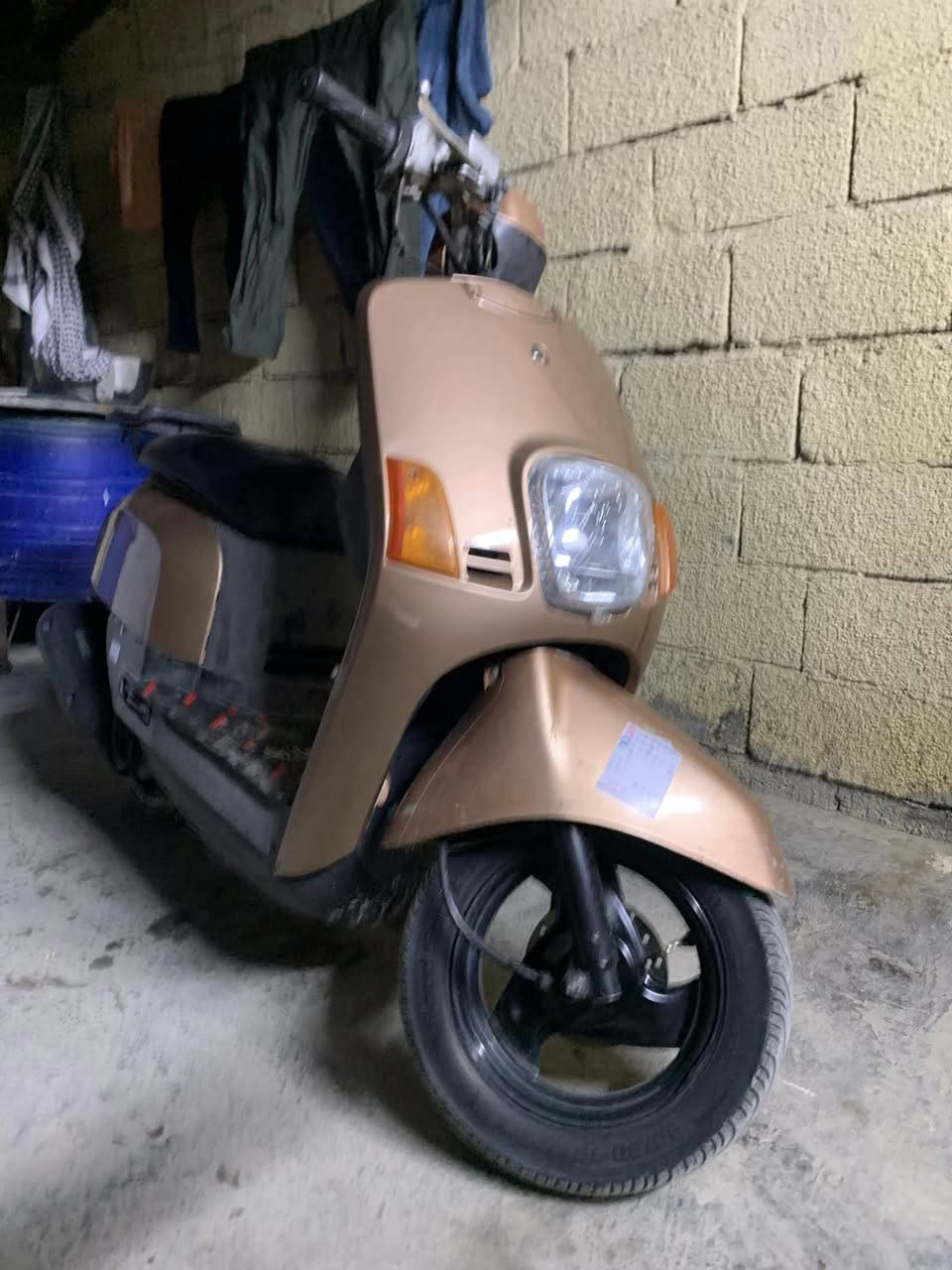 السلام عليكم ماكس بوليس 2008للبيع الدراجه جديده وخير من الله مكينه مكفوله نكره سلف كهربائيات كلها شغاله تايرات جدد نضيفه بمعنى الكلمه شوف عينك نقصهه قبضه مال هندر وسواد مال قبق هندر عنوان الدوره ابو دشير رقم ***********
سعر500وبيهه مجال
