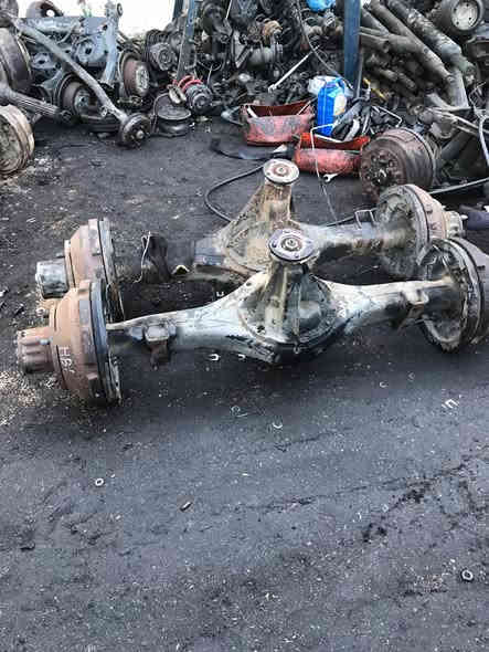 سلام عليكم تم وصول اكسلات كوستر نيسان موديل 2002 مستعمل وارد الامارات عند محلات عامر النجفي العنوان بغداد شارع شيخ عمر خلف معمل خياطه العسكري قرب معمل صالنصات النجوم اي احد يحب يخابر اني بل خدمه سعر اكسل 450 الف فقط بيع بدون عمل خابر لاتتردد *********** 
*********** واتساب
