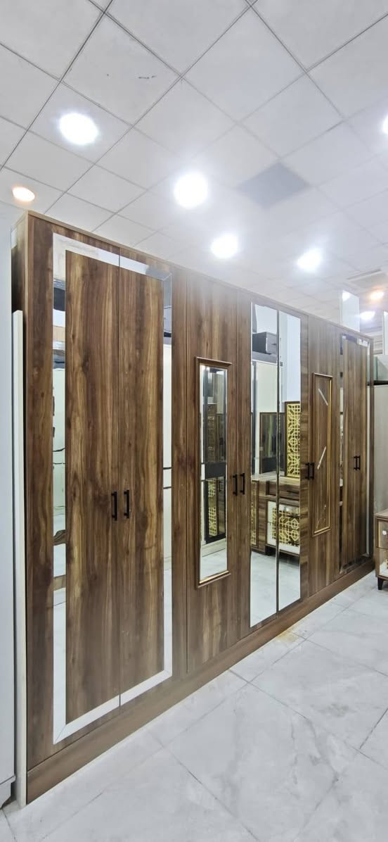 غرف نوم تركي
8 أبواب 
***********
