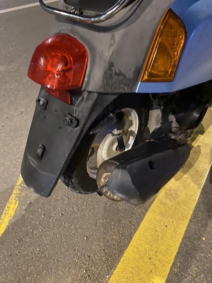 بوليسي كابريتر كفرات مختمة مديل 2007 نضافة 90 بل 100 اخت الحاوية العنوان كربلاء حي الحسين سعر  690 الف بيهة مجال بسيط ***********
