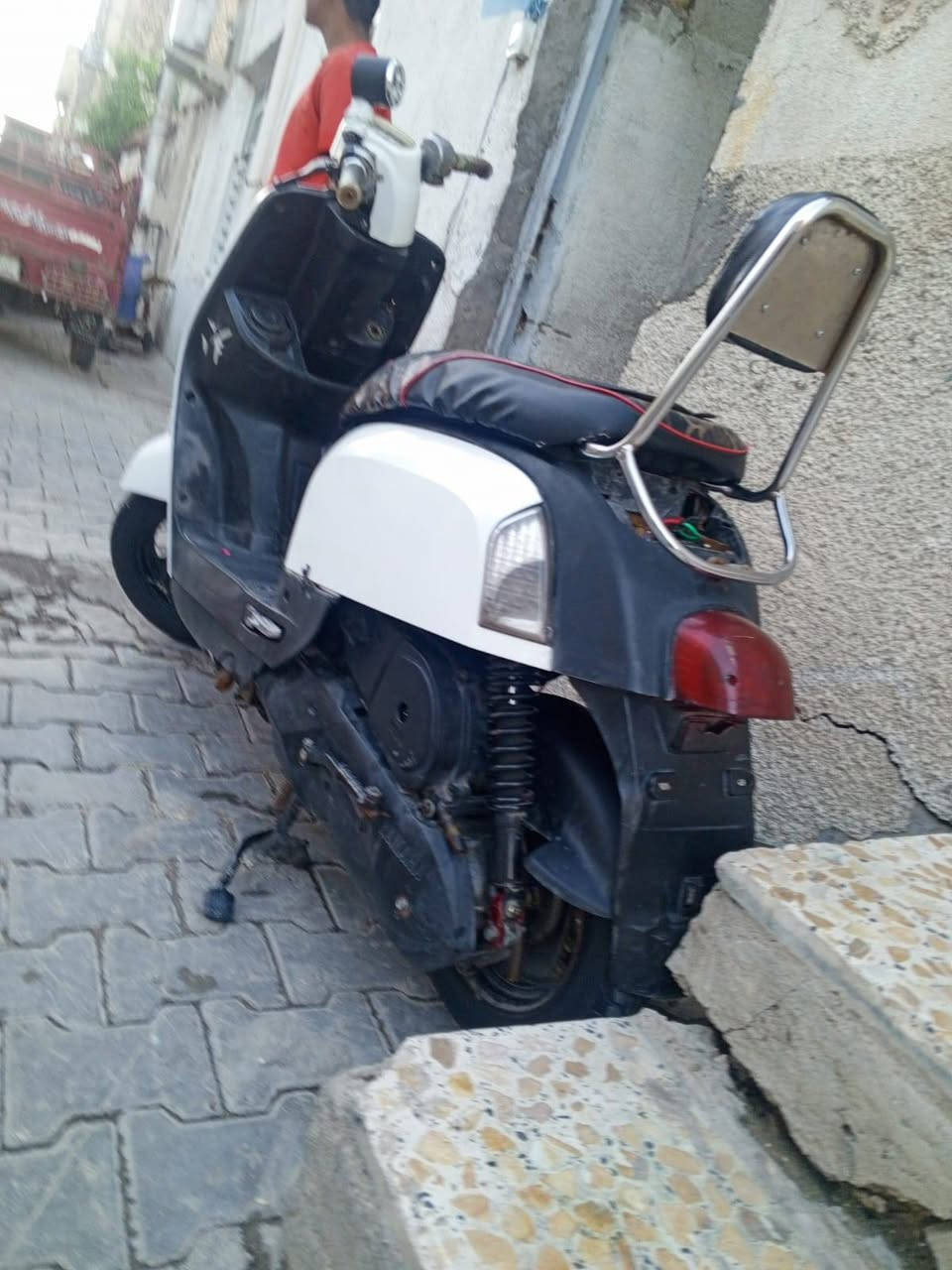 من رخصت صاحب الكروب دراجه ناريه كله شغاله نقص بس كهربائيات مكاني الشعله قرب بانزين خانن مال اولاء وهذا رقم راعيه***********
