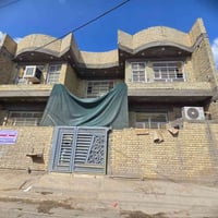 دار للبيع في البلديات شارع الشريط تحتوي على طابقين الطابق الاول استقبا...