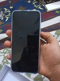 ما ابي شي بس مفتوح من الكرتونه لا ملعوب بيه بيه مجال