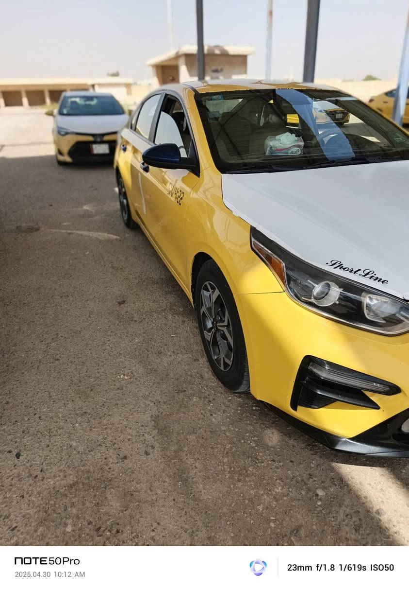 فورتي اصفر رقم بغداد موديل ٢١ 
سيارة جاهزة ما بيها نقص 
كير اي تي 
***********
