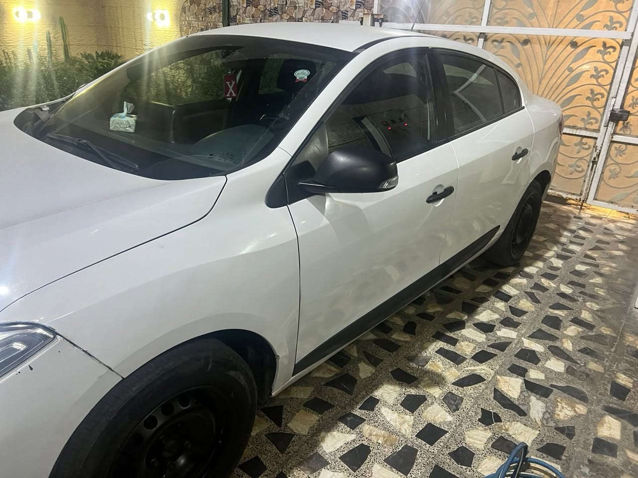 سلام عليكم رينو فلاونس 2012
بيهه فقط باب خلفي وجاملغ باقي السياره كفاله 
رقم بغداد الجديد 
شرط التحويل 
مكاني بغداد الكرخ (حي الخضراء) 
السعر 62 وبيهه مجال للشراي ويشلع عيوني 
***********
