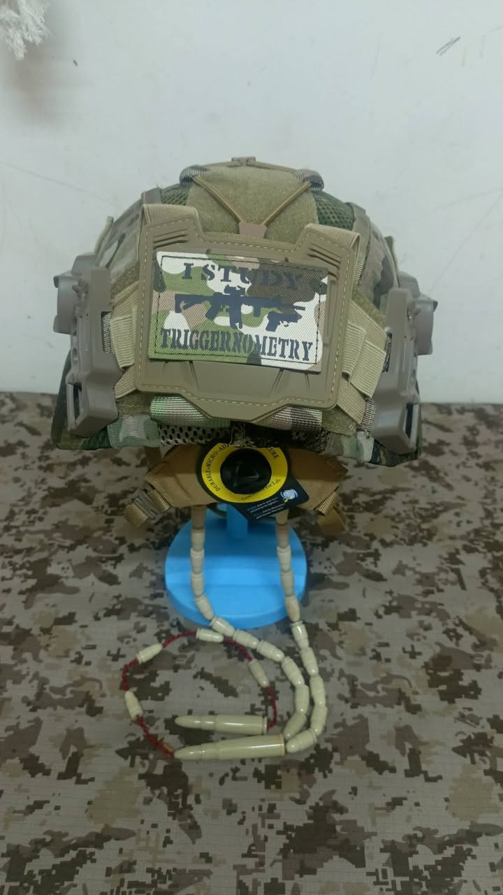 حياكم الله
خوذة ألياف اصلي 
قياس سمول
السعر 95الف

للاستفسار مراسلة الصفحة
يوجد توصيل
أدمن🌹


**إذا كنت صاحب هذا الإعلان وتريد حذفه لأي سبب، رجاءا أرسل رسالة إلى الدعم الفني**