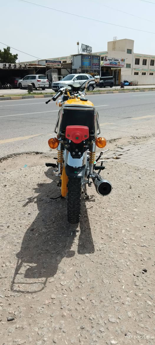 السلام عليكم ✋🏼✋🏼 
وينه الي يدور جديد 
للبيع - ✨✨
دراجه- نامه برو غطاس    🏍
موديل 2022   ✨ (طالعه بل 2024 شهر 7 )
دراجة - جاهزه كهربائيات كلها شغاله ✨
تخم تاير جديد✨
ادامه كامله توني مسوي 
شلعه و معدل فول دراجه
 سنويه و رقم باسمي رقم نجف✌🏼 
مكاني - النجف الاشرف/كوفه شارع سهله 🌛
سعر - 1,350,000 مليون و 350 الف
بها مجال حك الجيه فقط 
رقم الموبايل*********** - 📱📱
