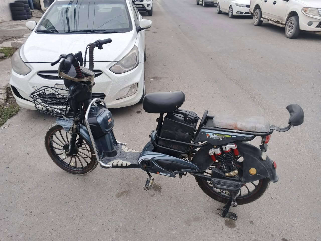 الحجم 20 السعر 150 وفي مجال يعوزه بس باتريات ***********
