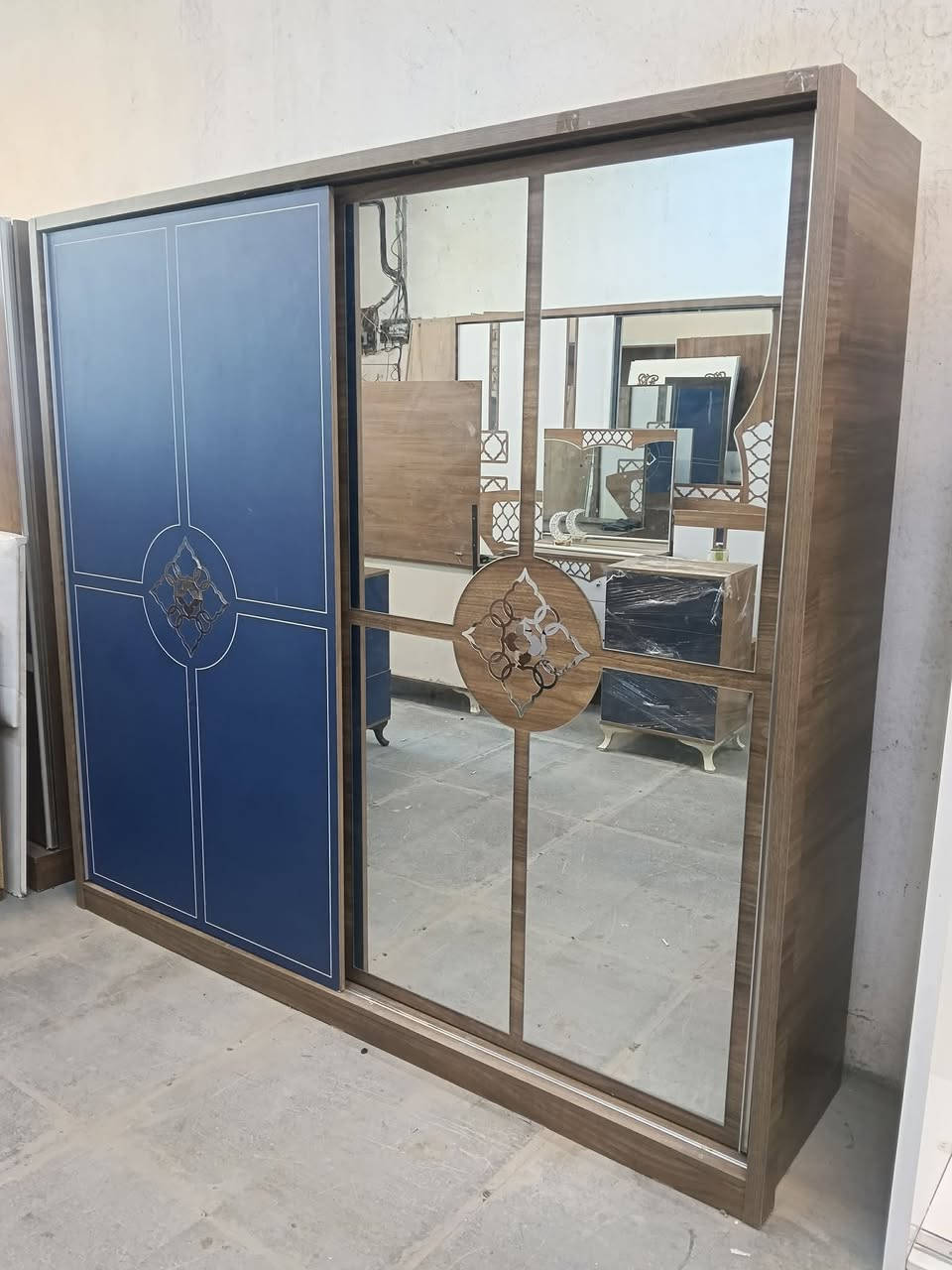 غرفه تركيه للبيع نضيفه السعر375 وتوصيل مجاني داخل بغداد


**إذا كنت صاحب هذا الإعلان وتريد حذفه لأي سبب، رجاءا أرسل رسالة إلى الدعم الفني**