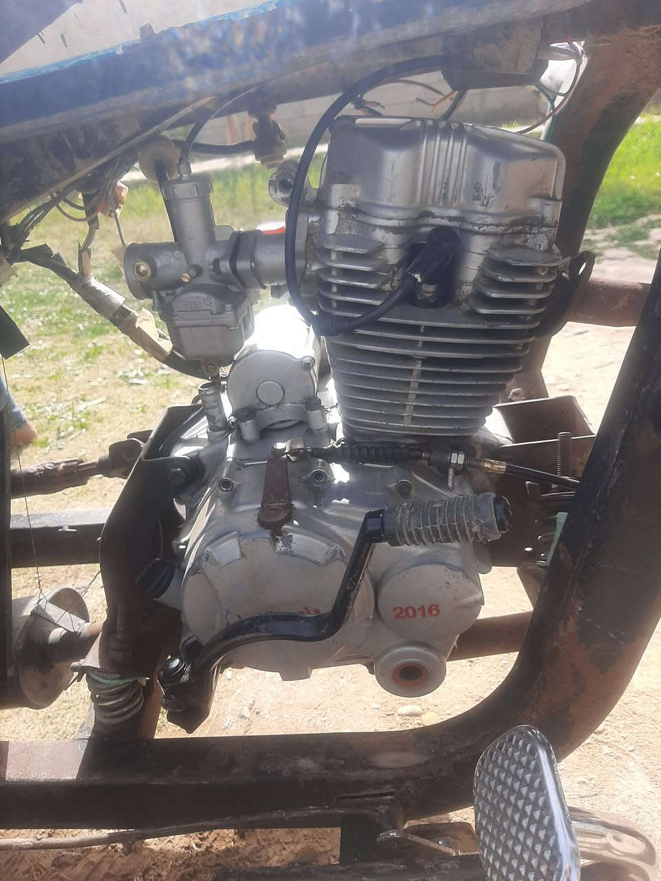 سلام عليكم ستوته للبيع مديل 17 كلك مكفوله السعر ٧٠٠ وبيها مجال قليل العنوان واسط الزبيديه قريه ام سنيم.للاتصال ***********
