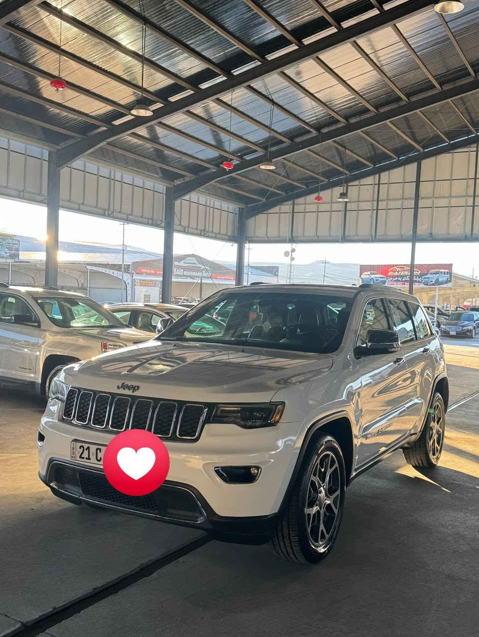 السلام عليكم اخوان جيب للبيع
۲٠۱۹ لمتدد فول مواصفات شاشه جبيره كشن حار بارد كشن خزن دبل بنراما داخل اسود مميز كشنين كهرباء رادار خلفي وقوف رادار امي جوانب رادار بجامه فور ويل ٥ وضعيات فول السياره بيها مكانين تعديل داخل كلين العراق ضمان دولي  السياره تخبل جديده بمعنه الكلامه مكينه كير صبغ بشرط  السعر ۲٦۳، ومجال شي كلش بسيط مكان السياره سليمانيه رجائن المو شراي ليدك ويحجي وكلشي ماورا ولا تكسر حلال العالم  غير متواجد على الفيس بك رقمي ***********
