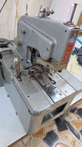 مكينه للبيع استعمال يومين او يوم ابيع شلع ما اجاوب على تعليق فقط اتصال ***********
