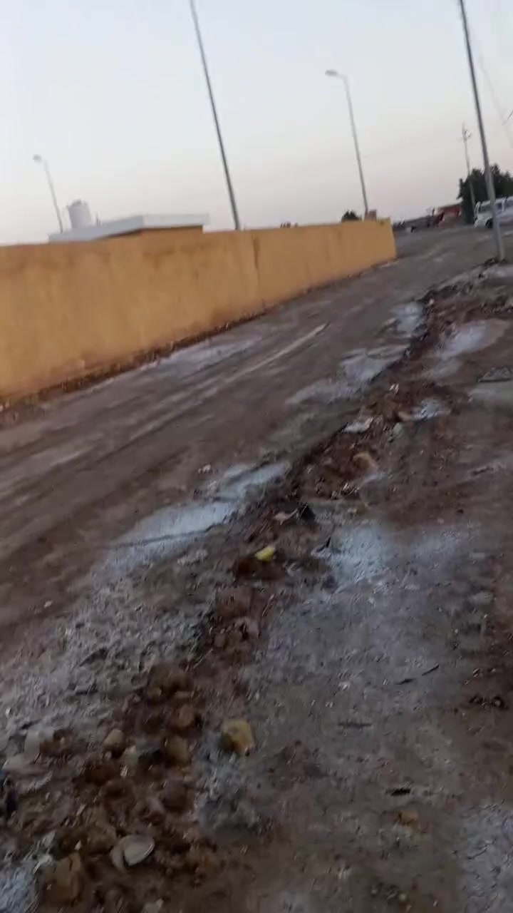 نص دونم للبيع زراعي على طريق أبو الماش يم شركة وجه 22 ونص ونزال 72م الاتصال ***********
