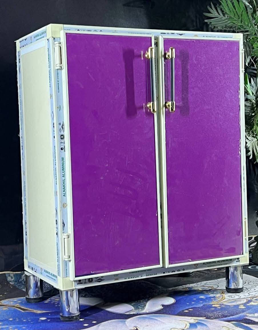 جزامه تفصال شغل قوي
الارتفاع 80
العرض 85
العمق 40
معمل الكوثر للامنيوم قرب سوق سومر 
بأدره حسين الشويلي ***********
