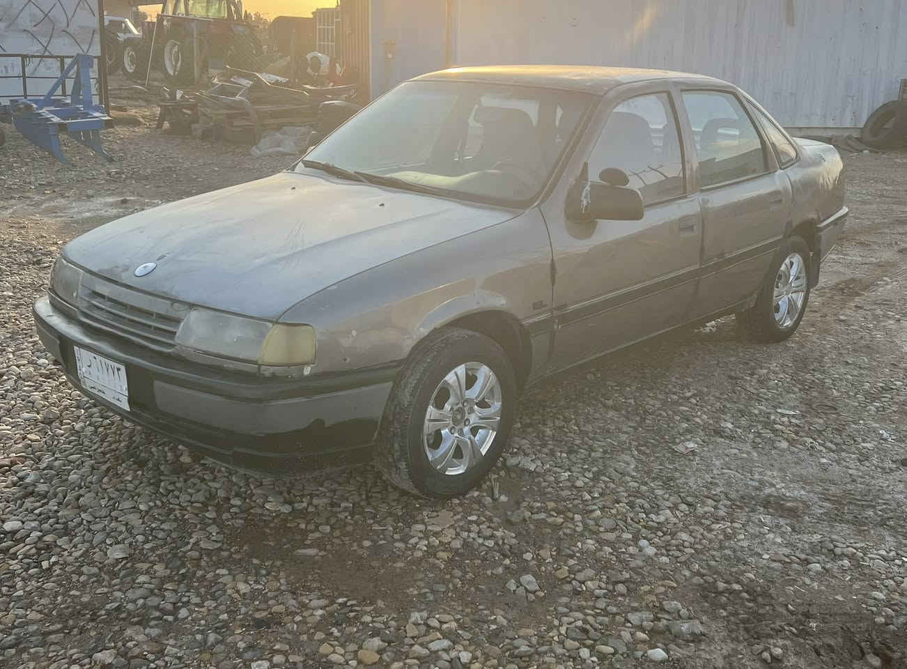 اوبل فكتره موديل 1992
سياره حلوه وجديده محرك كير كفاله
رقم بغداد صاحبها يمي بس ورثه 
مكاني واسط الزبيدية 
***********
السعر20بيه مجال
