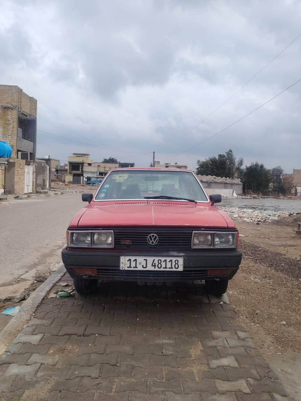 السلام وعليكم برازيلي موديل 86سياره جديده وضع شركه لا صبغ لا حادث سياره جديده رقم دولي بغداد مشروع وطني بسمي مكاني بغداد الحسينيه ومحتاج وريد أبيعها السعر 45وبيها مجال *********** محتاج الفلوس يعني مرواس مارواوس
