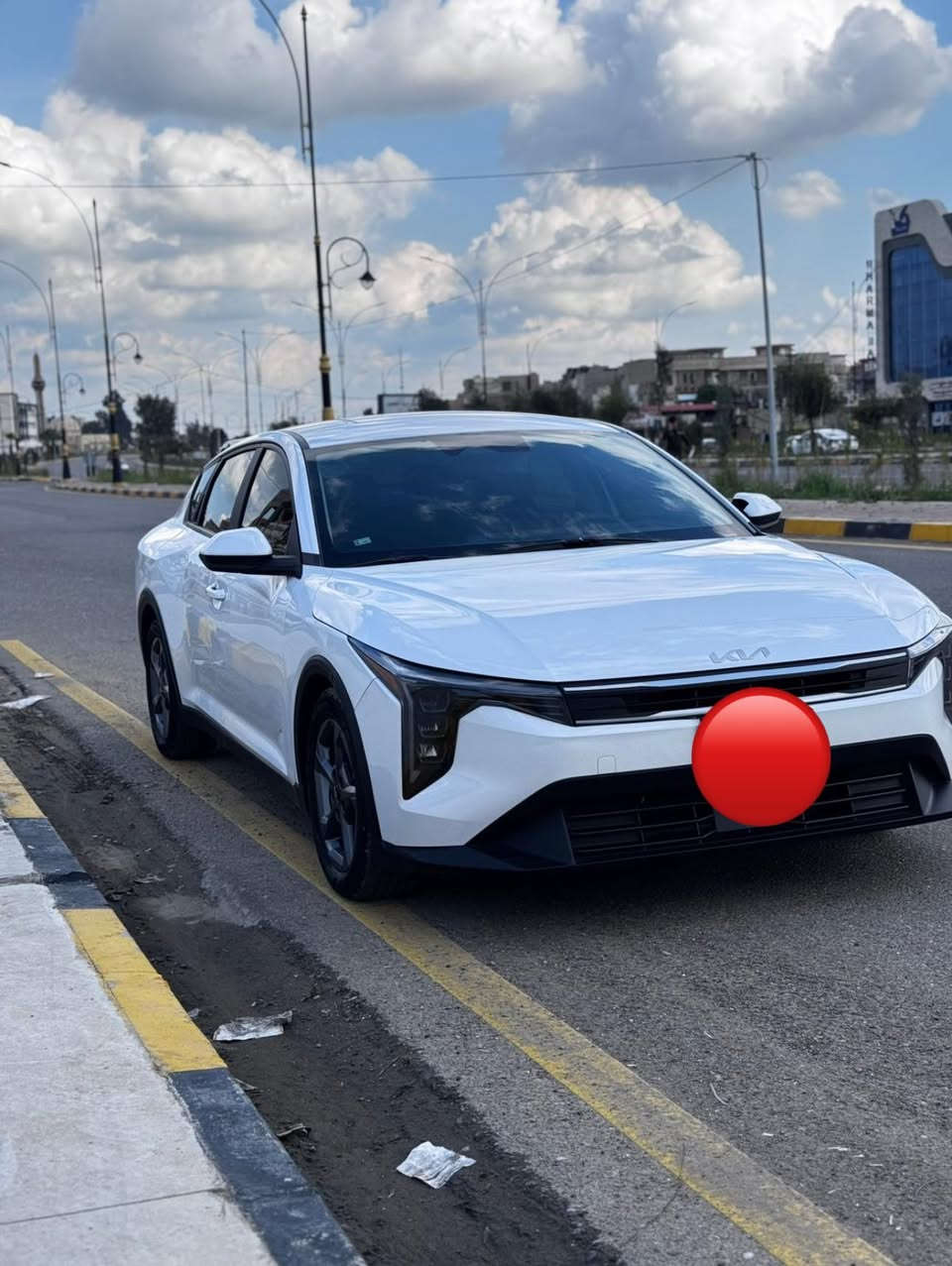 بسم الله الرحمن الرحيم
Kia. K4 .2025
مرقم كامل السياره باسمي رقم اربيل 
ماشيه 10 
موصفات lxs

بصمه 
دخول ذكي 
ردرات فتل 
كامره دواره 
شاشه متصله 
قياده شبه ذاتيه 
ويل كب 
السياره نضيفه كلش 

الحادث جاملغ خلفي فقط 
شرط بدون داخل في الحوض 
بدون اربك 

السعر 175 $
للتواصل على الرقم ***********
🔴موصل
