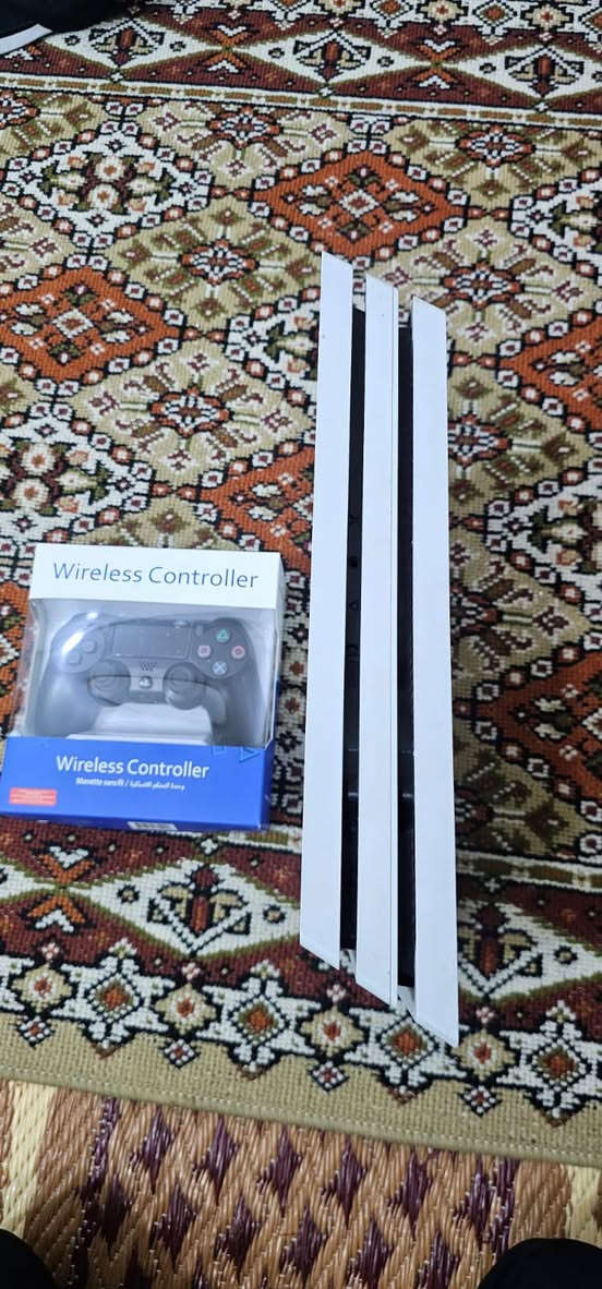 بلي ستيشن 4 برو لون ابيض مهكر نظام 12 قرص ذاكرة تيرا يجي ويا يدة 10 العاب
متوفر توصيل للاستفسار خاص


**إذا كنت صاحب هذا الإعلان وتريد حذفه لأي سبب، رجاءا أرسل رسالة إلى الدعم الفني**