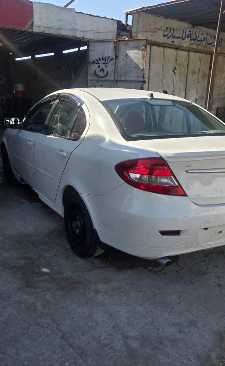 السلام عليكم اخون 
بروتون موديل 2011
محرك 1600
كير اوتماتيك 
ماشيه 150
هزه جديده رقم نكليزي 
بأسمي سياره رقم بغداد
دواخلها كلش نظيفه 
صدر جديد 
تخم تايرات 
سماعات دمام 
نقصها كمبريسر تبريد 
كير ومحرك مكفولات 
عنوان سياره بغداد حي العامل 
هاتف ***********
ماعندي صوره سونر 
68 وبيها مجال بغداد, العراق
