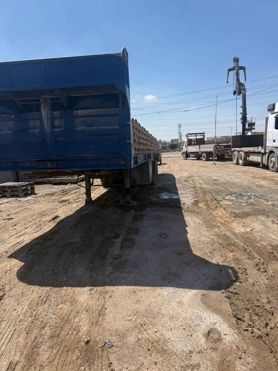 السلام عليكم عربانه للبيع حداديه 3 محاور السعر 55 للأستفسار *********** مكان بصره اني مكلف بل نشر
