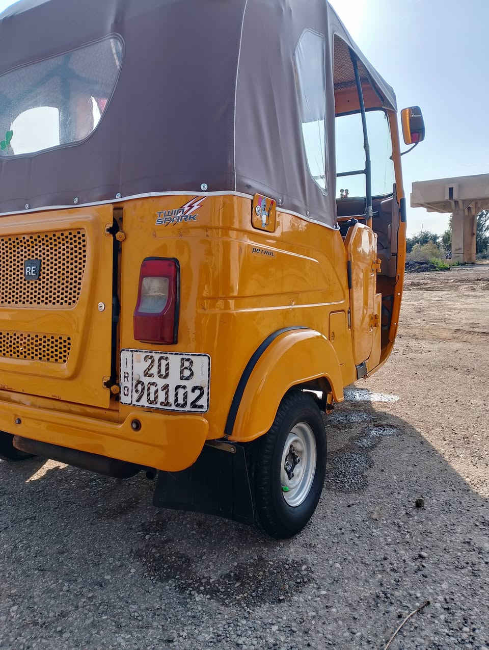 السلام عليكم تكتك 22 شهر 9 رقم وسنويه ديالئ نكليزي تكتك جديده عده دوس معمرة ورة جاملق قطرة صبق مابيهه تخم تأير مكينه وكير خير من الله درايم شفتات جادر جديد تكتك مال جناي مكاني ديالئ خان بني سعد *********** شراي خابر وبخدمتك
