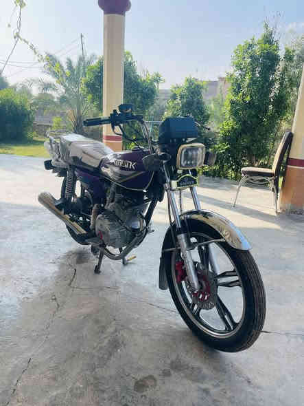 السلام عليكم سيفان ٢٣ مكفول كفاله عامه محرك ناعم يخبل كهربايات كلا شغاله  مابي اي نقص شكل جديد اوراق كامله محرك مكفول تايرات نضاف وياله عدله ثنينهن ماطور مال جناي شرط مكاني ديالئ سراجق سعر ٦٢٥ بي مجال رقمي ‭٠٧٧٤ ٢٧٢ ٨٦٢٦‬
