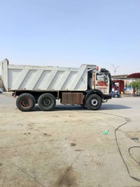 شاحنات • للبيع