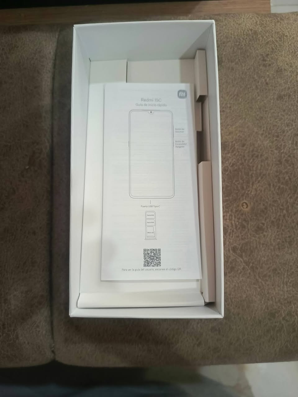 جهاز شاومي ريدمي c15 الجهاز جديد بمعنى الكلمه مستخدم يومين فقط بعده بالباكيت شرط نضافه 100% كامل ملحقاته مواصفاته كلش حلوه رام 8 ذاكره 256 شاشه جبيره ممتازه مقاومه للصدمات بطارية سعة 6000 مل السعر 150 الف وبيه مجال بسيط مكاني سدة الهنديه / المهناويه / / قرب ملعب قريه 1 / ‏‪***********‬‏ متوفر واتساب
